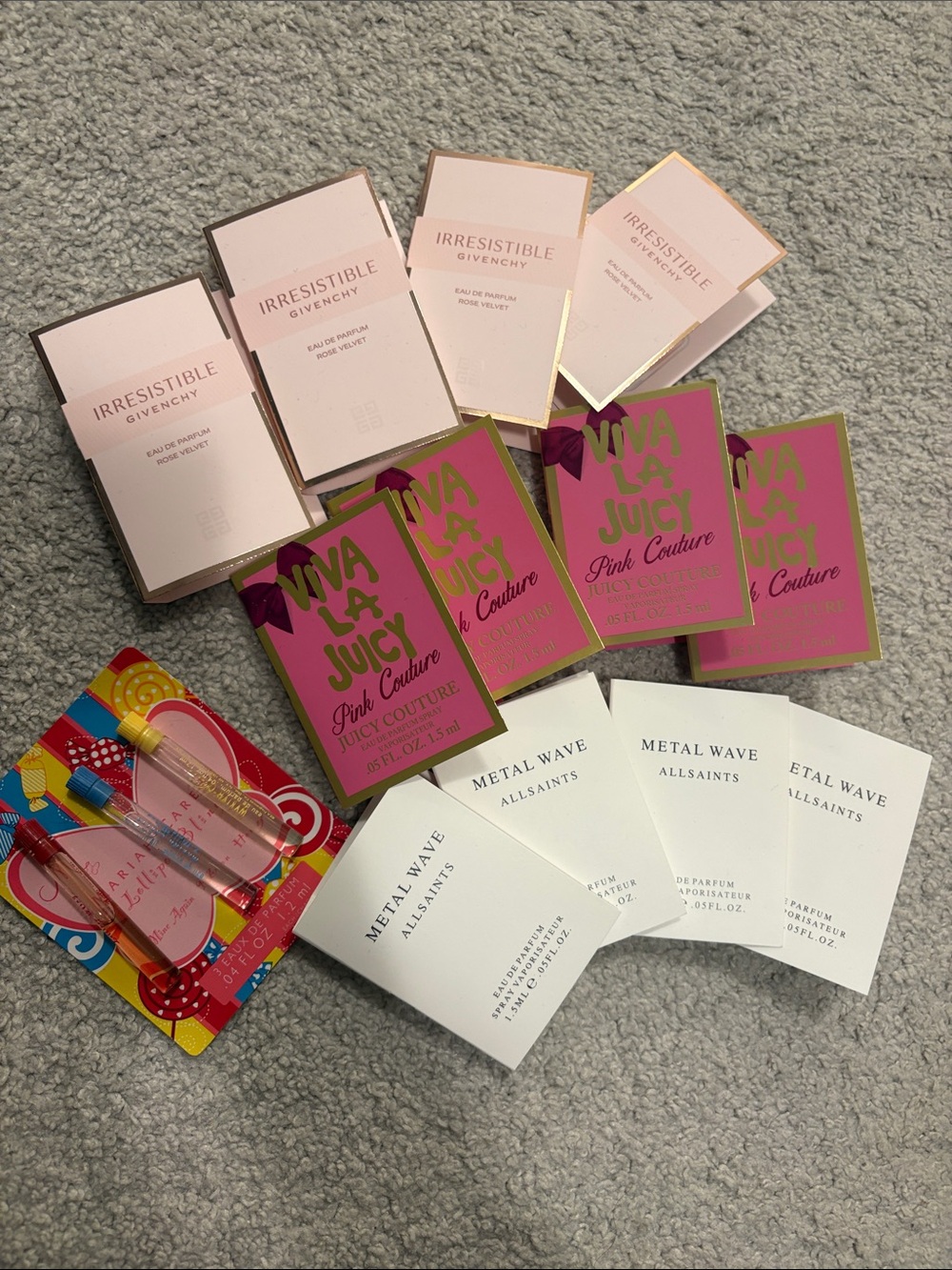 Givenchy Irresistible Rose Velvet 15 samples